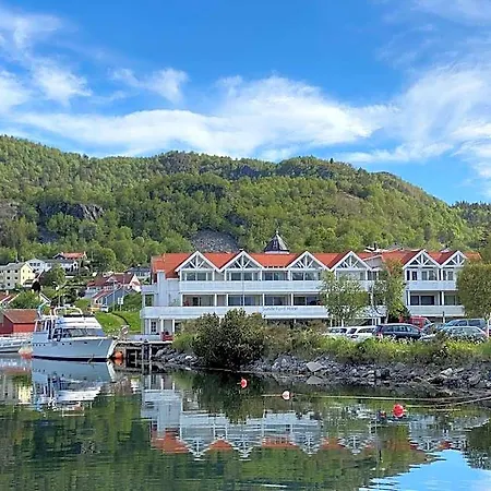 Hotell Sunde Fjord Hotel, Free&easy Parking