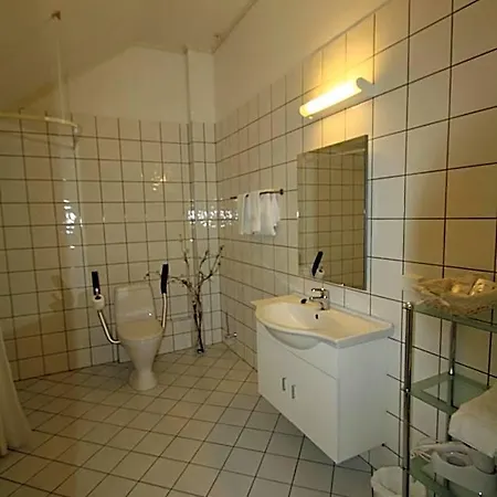 Sunde Fjord Hotel, Free&easy Parking Hotell