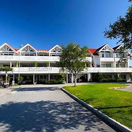 Sunde Fjord Hotel, Free&easy Parking Hotell 3*
