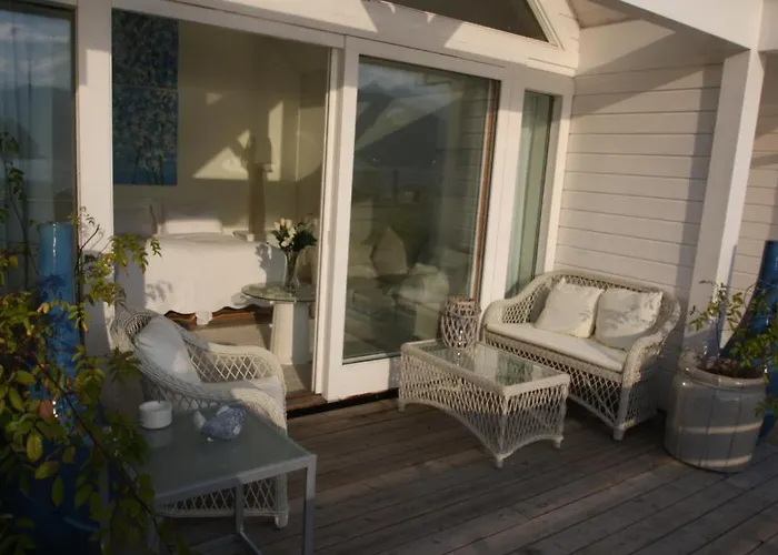 Sunde Fjord Hotel, Free And Easy Parking 3*
